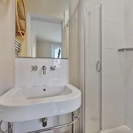 Familiale A 2 Min De La - Jardin Prive Villa *